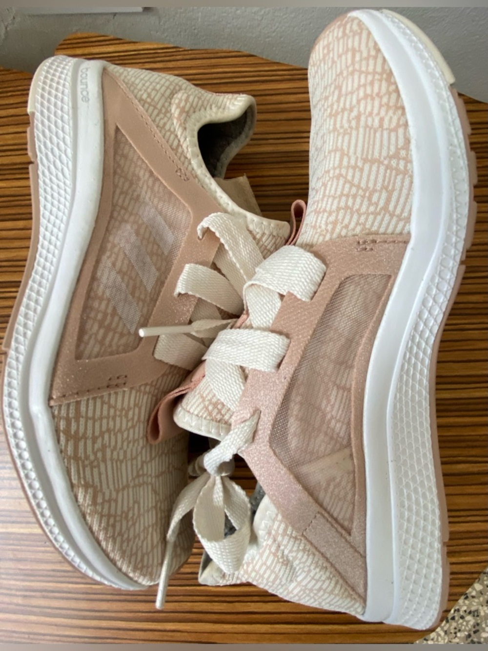 adidas Edge Lux 'Ash Pearl' women's running shoes 8
